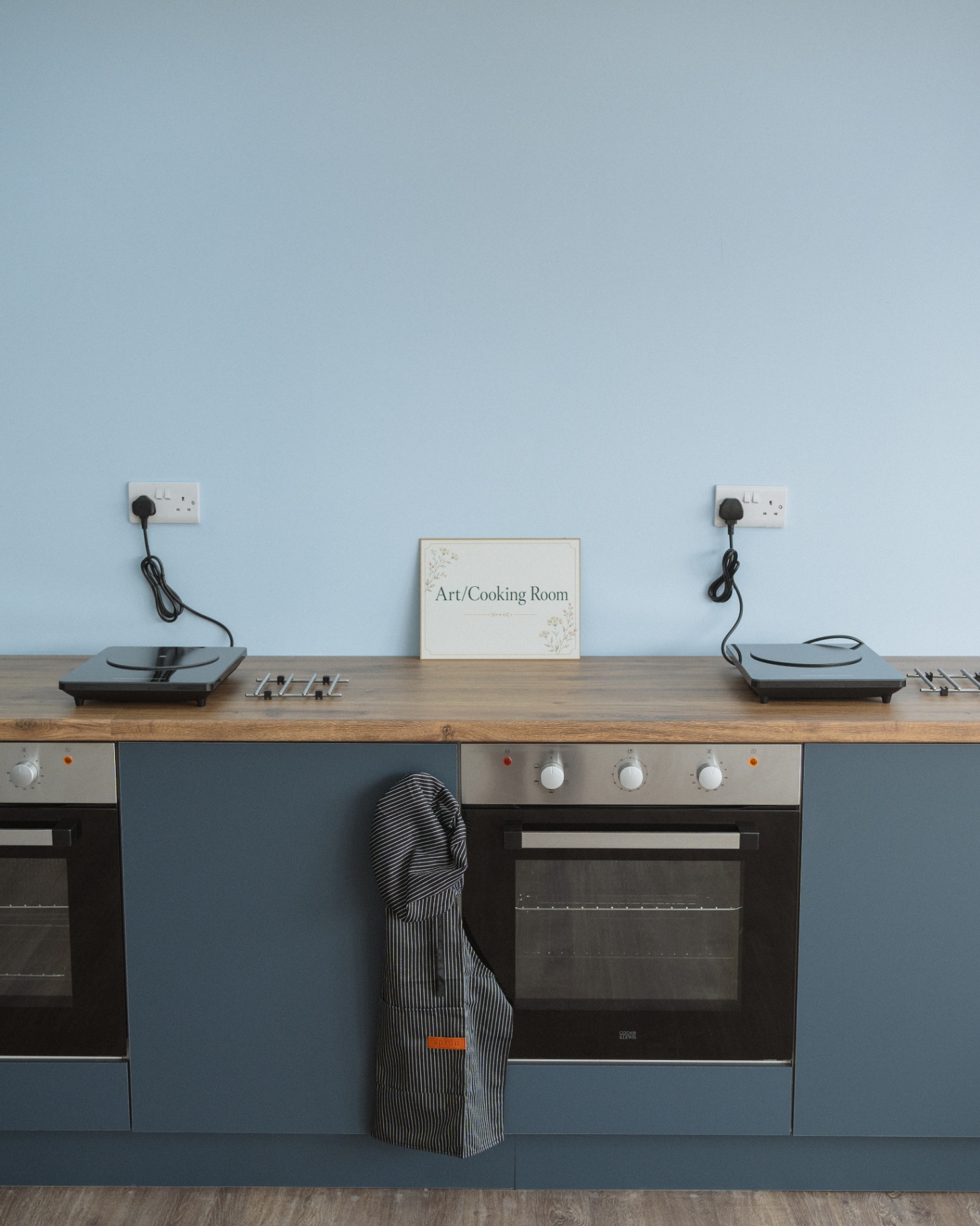 Art / Cooking Room — kitchen bay